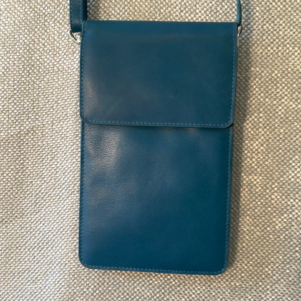 Handmade Leather Cross Body Bag. - Picture 4 of 16